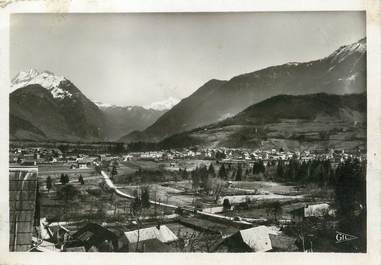 / CPSM FRANCE 74 "Faverges, vue générale et le Mont Blanc"