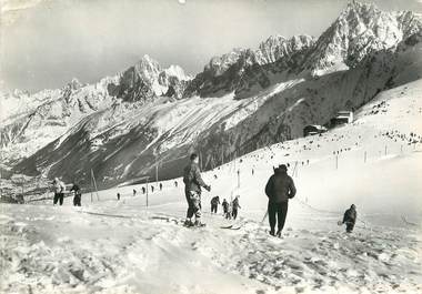 / CPSM FRANCE 74 "Les Houches Bellevue, vue générale sur la chaine du Mont Blanc"