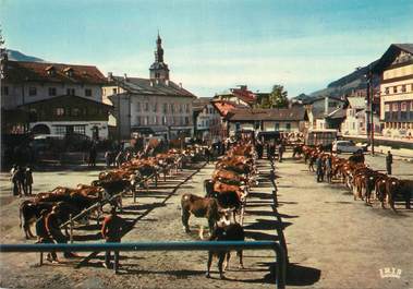 / CPSM FRANCE 74 "Megève, la foire aux bestiaux"