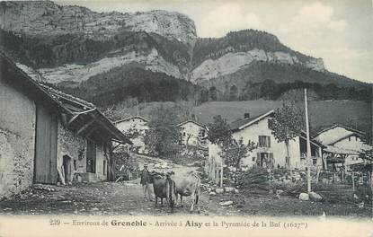 / CPA FRANCE 38 "Arrivée à Aisy et la Pyramide de la Buf"