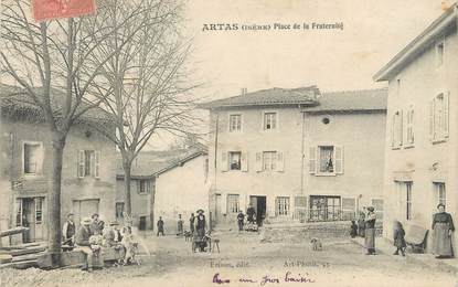 / CPA FRANCE 38 "Artas, place de la Fraternité"