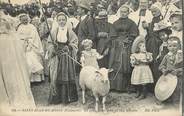 29 Finistere  CPA FRANCE 29 "Saint Jean du Doigt, le petit Saint jean et son mouton"