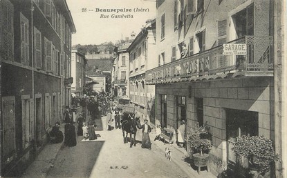 / CPA FRANCE 38 "Beaurepaire, rue Gambetta"