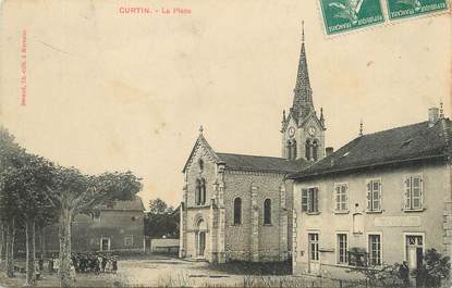 / CPA FRANCE 38 "Curtin, la place"