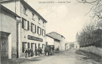 / CPA FRANCE 38 "Chamagnieu, grande rue"