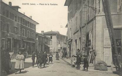 / CPA FRANCE 38 "Chatte, place de la Fontaine"