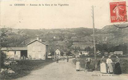 / CPA FRANCE 38 "Cessieu, av de la gare et les vignobles"