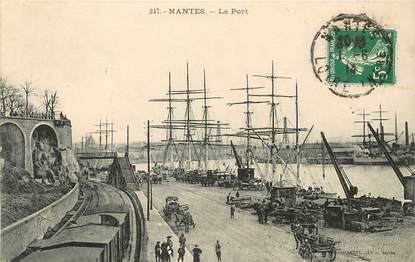 CPA FRANCE 44 "Nantes, le port"