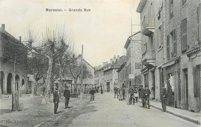 / CPA FRANCE 38 "Morestel, grande rue "