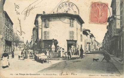 / CPA FRANCE 38 "Le Péage du Roussillon, la grande rue"