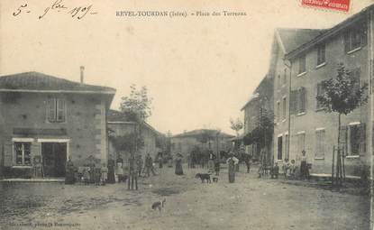 / CPA FRANCE 38 "Revel Tourdan, place de Terreaux"