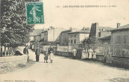 / CPA FRANCE 38 "Les Roches de Condrieu, le quai"