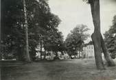 78 Yveline / CPSM FRANCE 78 "Versailles, école Sainte Geneviève, le parc"