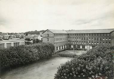 / CPSM FRANCE 78 "Versailles, école Sainte Geneviève, la cour"