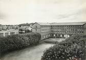 78 Yveline / CPSM FRANCE 78 "Versailles, école Sainte Geneviève, la cour"