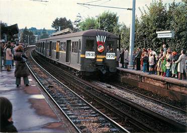 / CPSM FRANCE 78 "Louveciennes, arrivée du dernier train"