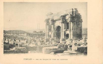 CPA ARCHEOLOGIE "Ruines romaines de Timgad, arc de Trajan"