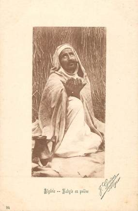 CPA ALGERIE / Ed. GEISER "Kabyle en prière"