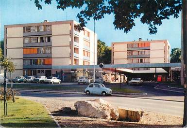 / CPSM FRANCE 78 "Poissy, le centre commercial de la résidence Saint Louis" / FIAT 500