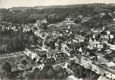 / CPSM FRANCE 78 "Vaux sur Seine, vue générale sur le château et l'église"