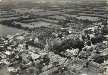 / CPSM FRANCE 79 "Brioux sur Boutonne, vue aérienne du quartier du sud"