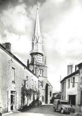 / CPSM FRANCE 79 "Saint Clémentin, la grande rue et l'église" / 2CH BREAK