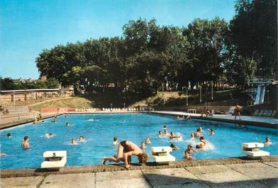 / CPSM FRANCE 80 "Abbeville, la piscine"