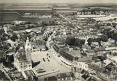 80 Somme / CPSM FRANCE 80 "Roye, place de l'hôtel de ville"