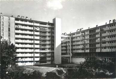 / CPSM FRANCE 81 "Carmaux, building de la gare"