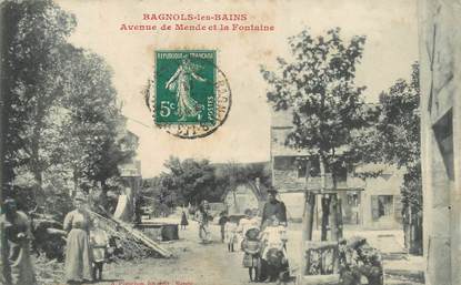 .CPA FRANCE  48 "Bagnols Les Bains, Avenue de Mende et la Fontaine"