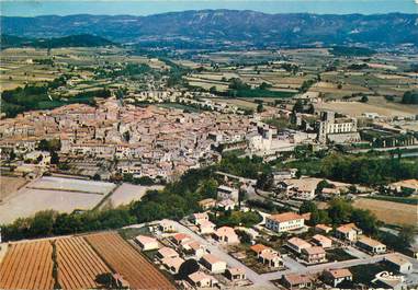 / CPSM FRANCE 84 "La Tour d'Aigues, vue générale aérienne"