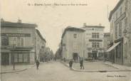 42 Loire .CPA FRANCE 42 '"Feurs, Place Carnot et Rue de Roanne "
