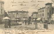 42 Loire .CPA FRANCE 42 '"Feurs, Place Charles Dorian "