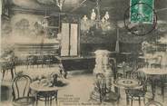 42 Loire .CPA FRANCE 42 '"Feurs, Intérieur du Café Delorme"