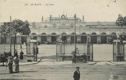 CPA FRANCE 72 "Le Mans, La Gare  "