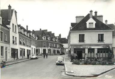 / CPSM FRANCE 89 "Chablis, rue du Maréchal Lattre de Tassigny"