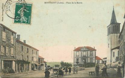 .CPA FRANCE 42 "Montagny, Place de la Mairie"