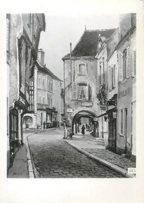 / CPSM FRANCE 89 "Noyers sur Serein, rue de la porte peinte"