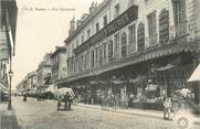 37 Indre Et Loire CPA FRANCE 37 "Tours, rue Nationale" / Grand Bazar et Nouvelles Galeries