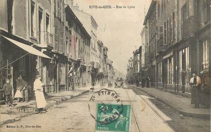 .CPA  FRANCE 42 "Rive de Gier, Rue de Lyon "