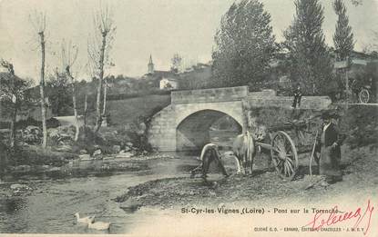 .CPA  FRANCE 42 " Saint Cyr les Vignes, Pont sur la Torenche"