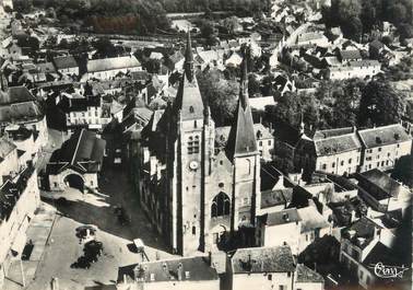 / CPSM FRANCE 91 "Dourdan, vue aérienne sur l'église"