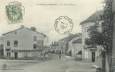 .CPA  FRANCE 42 " Saint Denis de Cabannes, Une rue du Bourg"