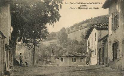 .CPA  FRANCE 42 " Saint Laurent sous Rochefort, Place et monument aux morts"