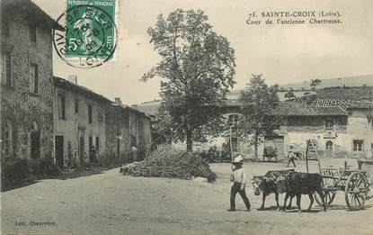 .CPA  FRANCE 42 " Sainte Croix, Cour de l'Ancienne Chartreuse"