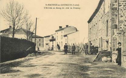 .CPA  FRANCE 42 " Saint Maurice en Gourgois, L'arrivée au bourg du côté de Firminy"