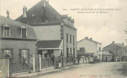 .CPA  FRANCE 42 " Saint Martin d'Estréaux, Boulevard de la Meuse"