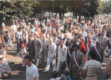 / CPSM FRANCE 93 "Montreuil, le députe maire et les élus"