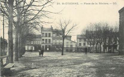 .CPA  FRANCE 42 "St Etienne, Place de la Rivière"