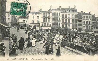 .CPA  FRANCE 42 "St Etienne, Place de la Ferraille"